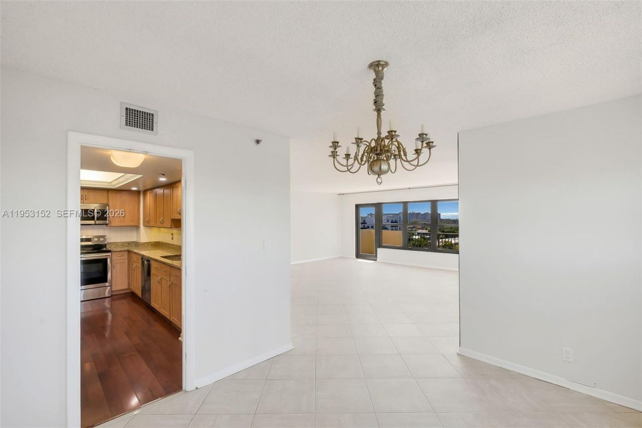 3200 Port Royale Dr N, Unit 1006, Fort Lauderdale, FL 33308 Photo