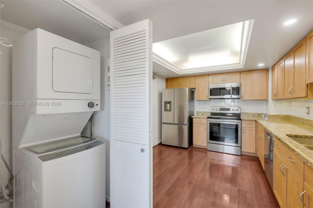 3200 Port Royale Dr N, Unit 1006, Fort Lauderdale, FL 33308 Photo