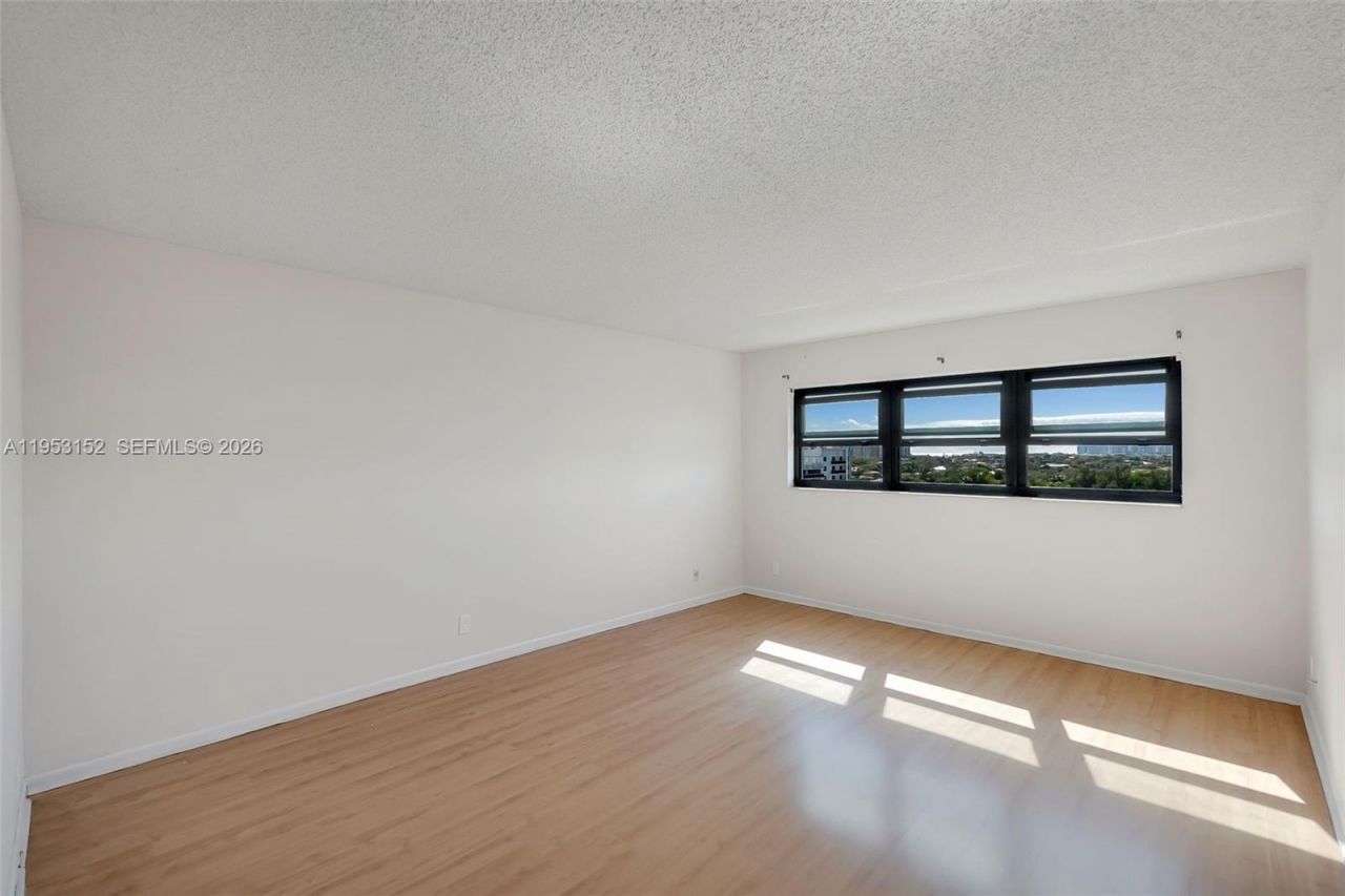 3200 Port Royale Dr N, Unit 1006, Fort Lauderdale, FL 33308 Photo