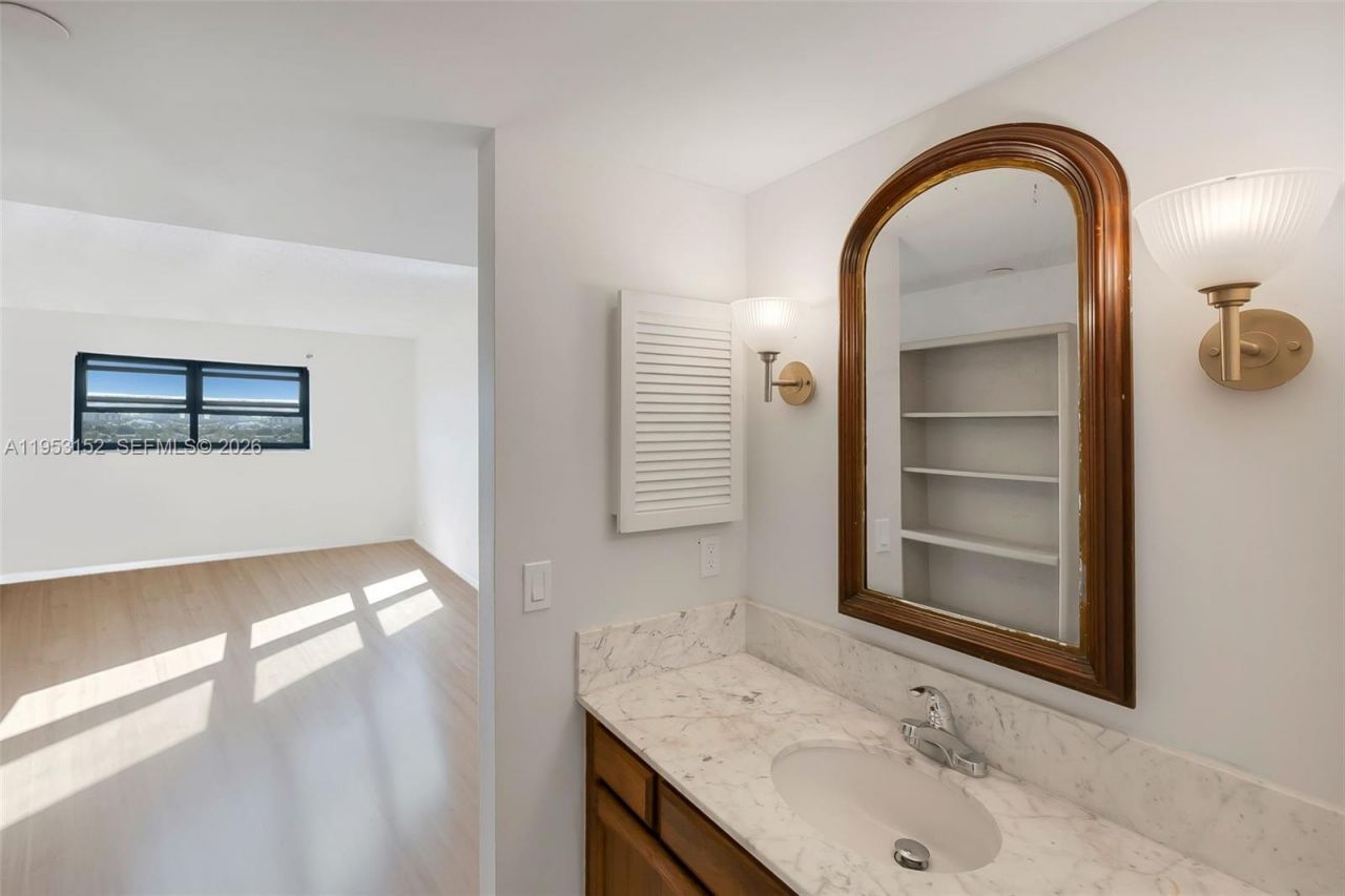 3200 Port Royale Dr N, Unit 1006, Fort Lauderdale, FL 33308 Photo