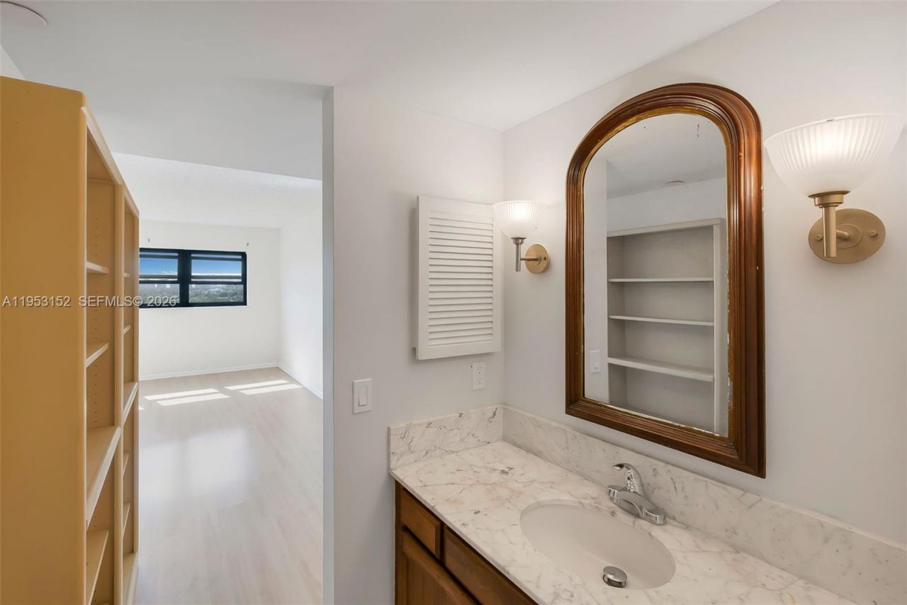 3200 Port Royale Dr N, Unit 1006, Fort Lauderdale, FL 33308 Photo