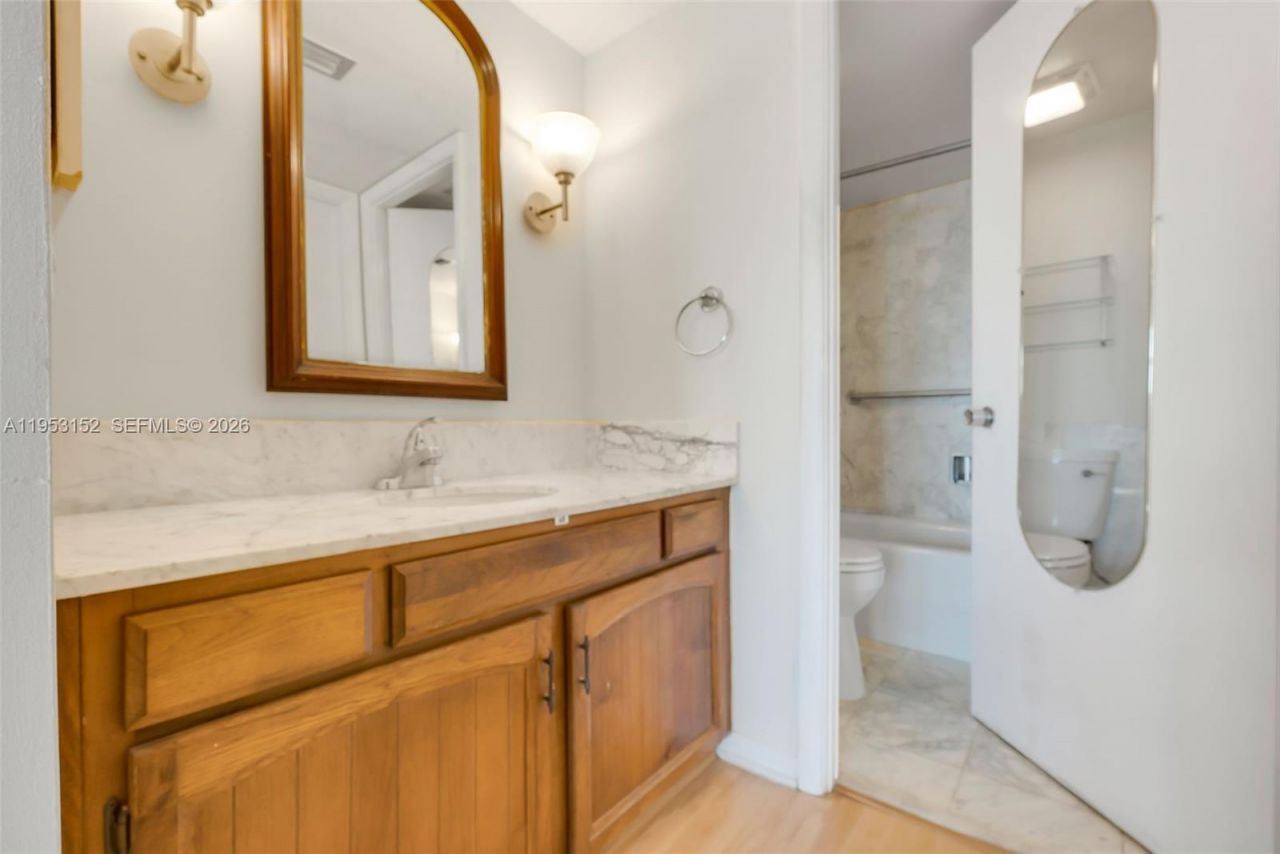 3200 Port Royale Dr N, Unit 1006, Fort Lauderdale, FL 33308 Photo