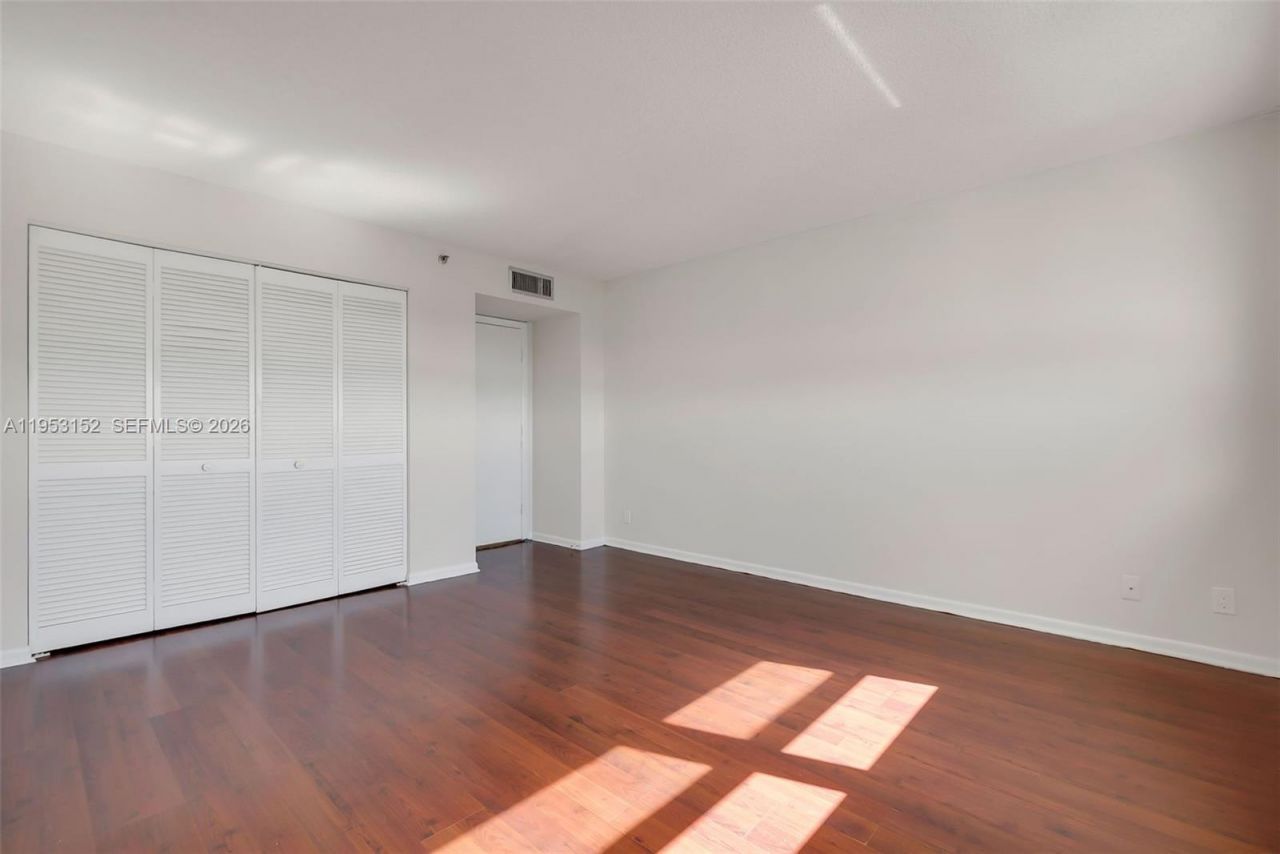 3200 Port Royale Dr N, Unit 1006, Fort Lauderdale, FL 33308 Photo