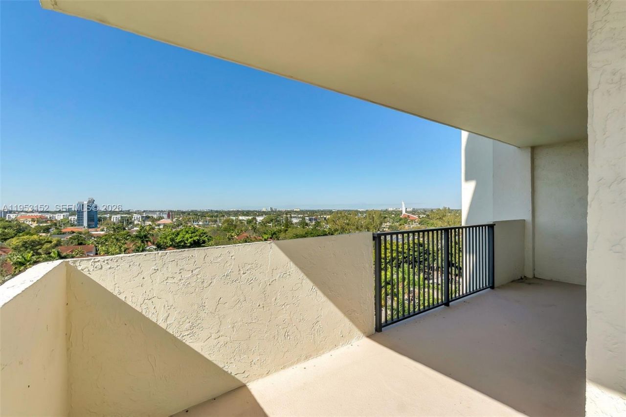 3200 Port Royale Dr N, Unit 1006, Fort Lauderdale, FL 33308 Photo