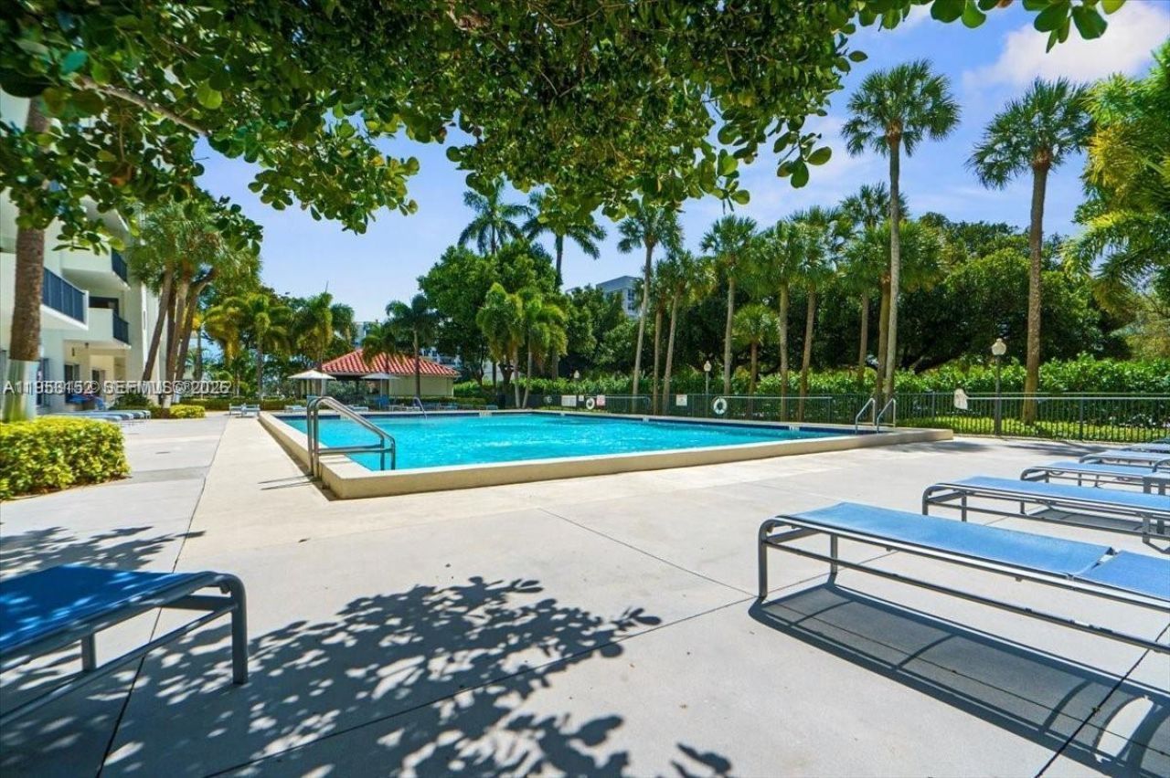 3200 Port Royale Dr N, Unit 1006, Fort Lauderdale, FL 33308 Photo