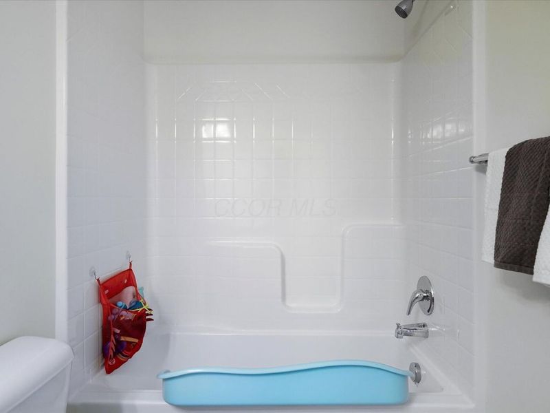 528 Golden Pond Avenue, Johnstown, OH 43031 Photo 30