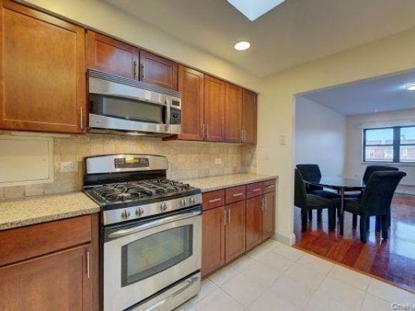 143-41 84 Drive, Unit 8B, Briarwood, NY 11435