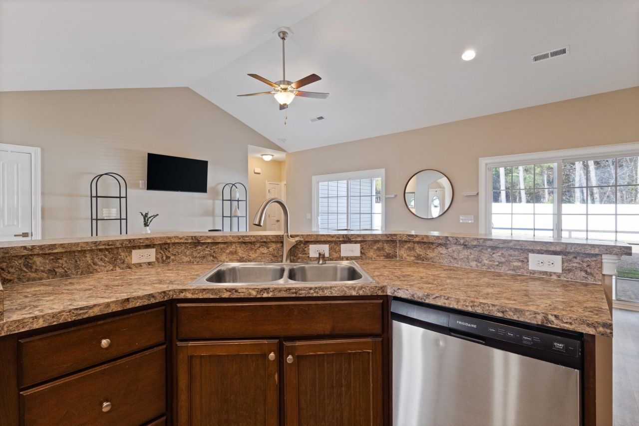 168 Baylee Circle Photo 13