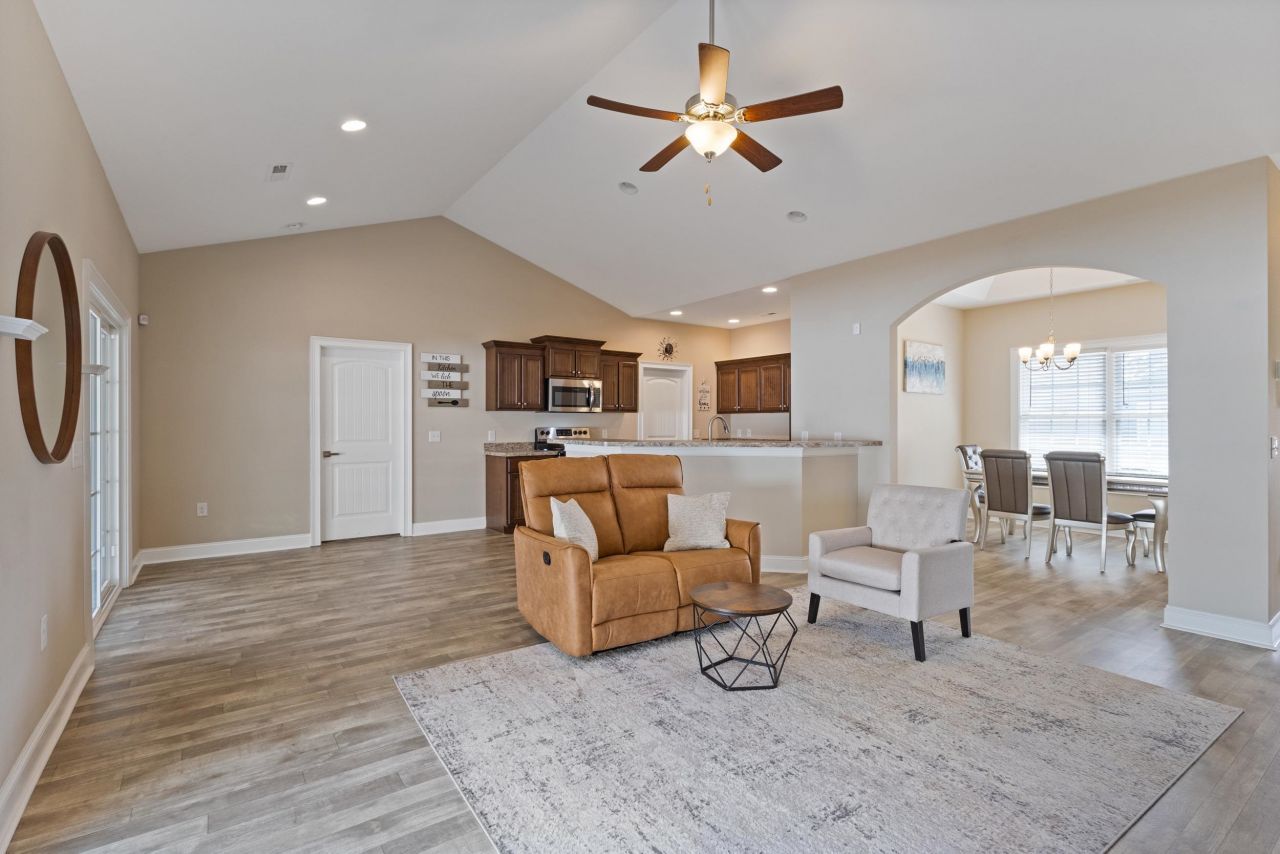 168 Baylee Circle Photo 6