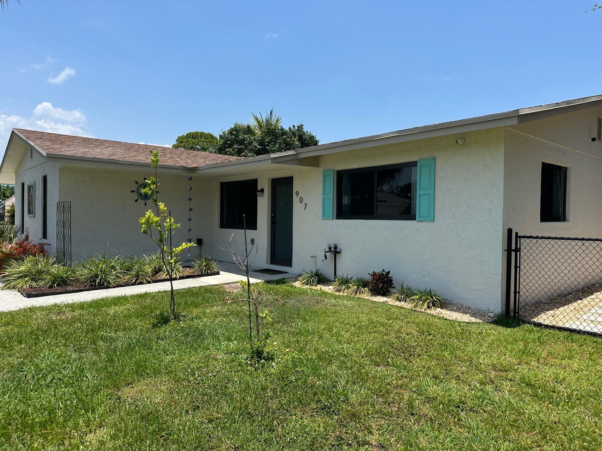 907 SE Lake Street, Stuart, FL 34994 Photo