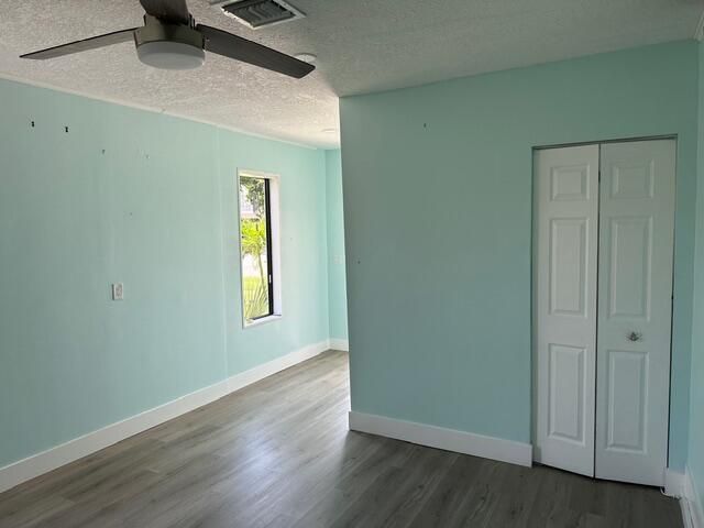 907 SE Lake Street, Stuart, FL 34994 Photo