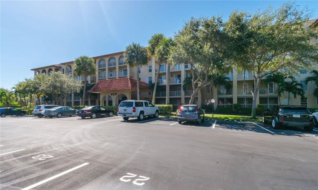 950 Ponce De Leon Rd, Unit 408, Boca Raton, FL 33432 Photo