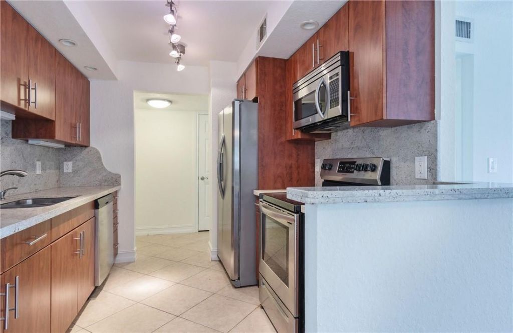 950 Ponce De Leon Rd, Unit 408, Boca Raton, FL 33432 Photo