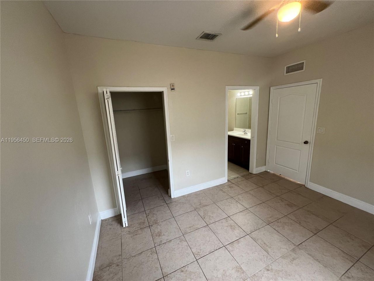 1536 SE 25th St, Unit 100, Homestead, FL 33035 Photo