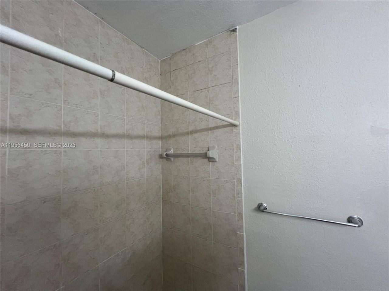 1536 SE 25th St, Unit 100, Homestead, FL 33035 Photo