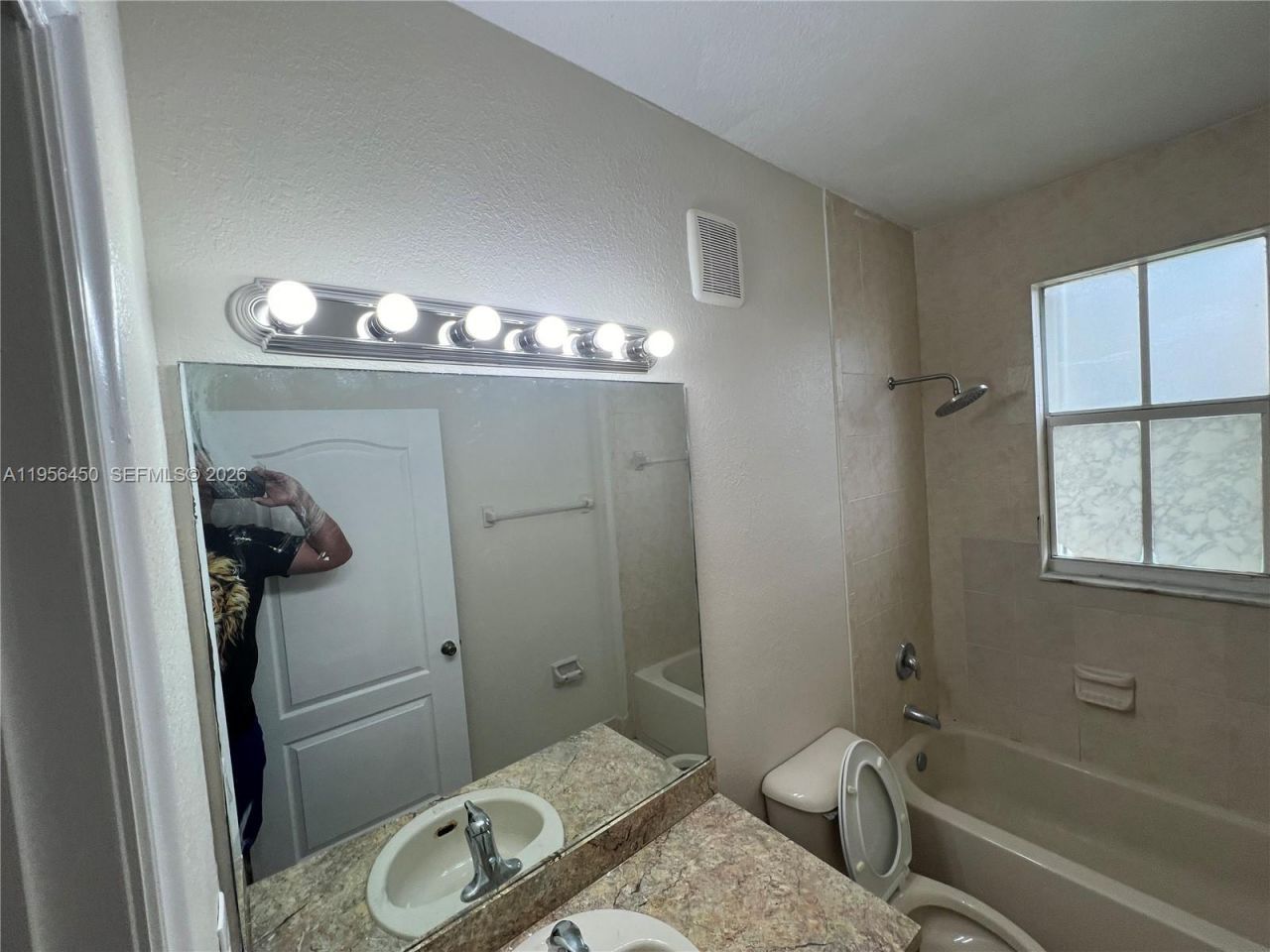 1536 SE 25th St, Unit 100, Homestead, FL 33035 Photo