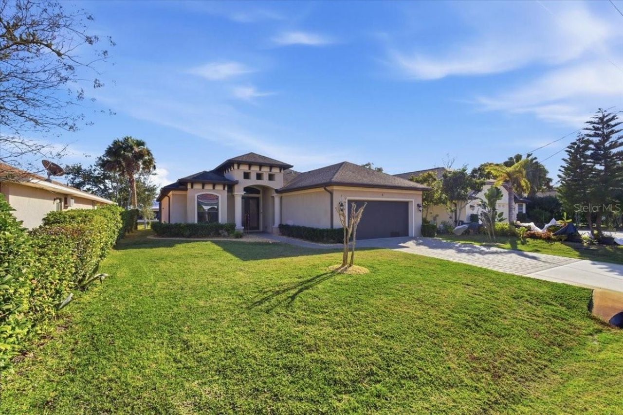 8 Cochran Lane, Palm Coast, FL 32137 Main Photo