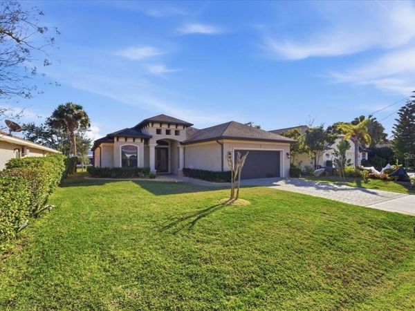 8 COCHRAN LANE, PALM COAST, FL 32137