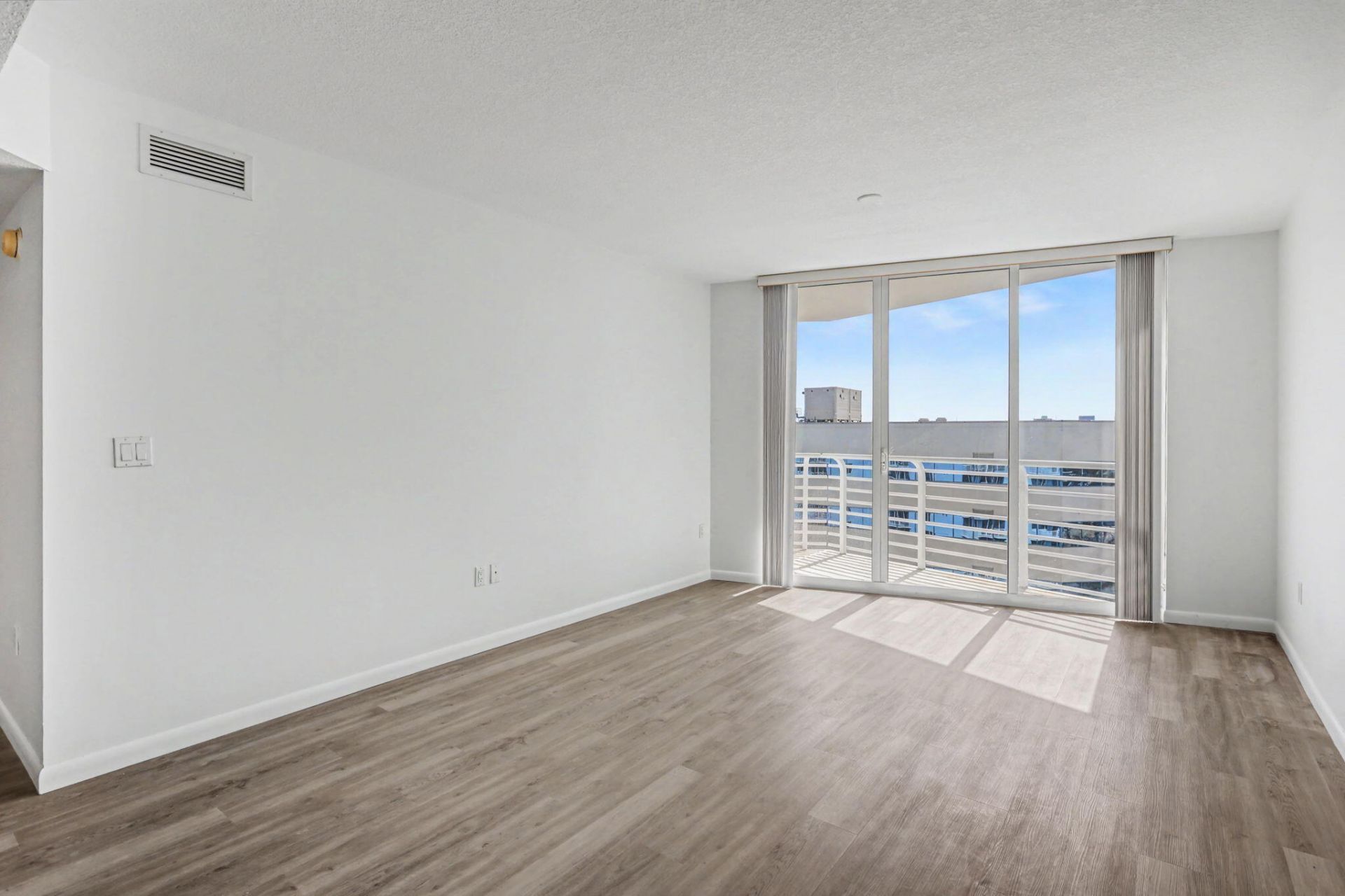 1551 N Flagler Drive, Unit 1514, West Palm Beach, FL 33401 Photo