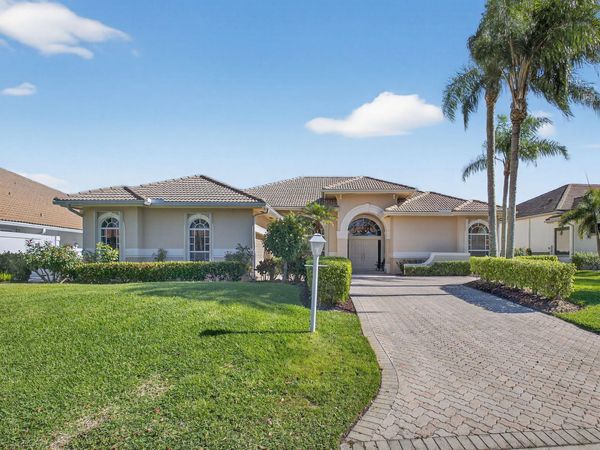 65 Cayman Place, Palm Beach Gardens, FL 33418