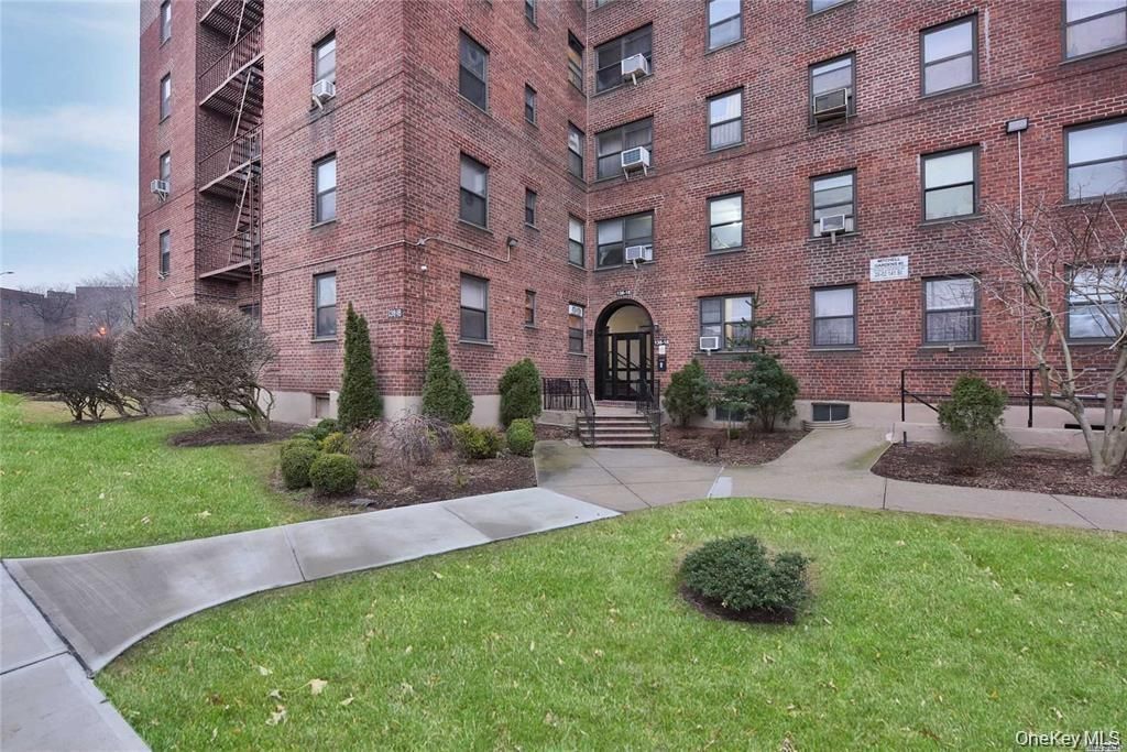 26-19 141st Street, Unit 1A, Flushing, NY 11354 Main Photo