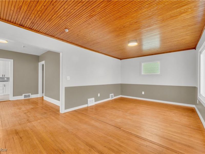 10403 Russell Avenue, Unit 2, Cleveland, OH 44125 Photo 7