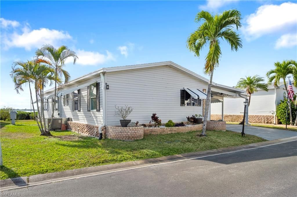 5546 Adam Dr, North Fort Myers, FL 33917 Photo