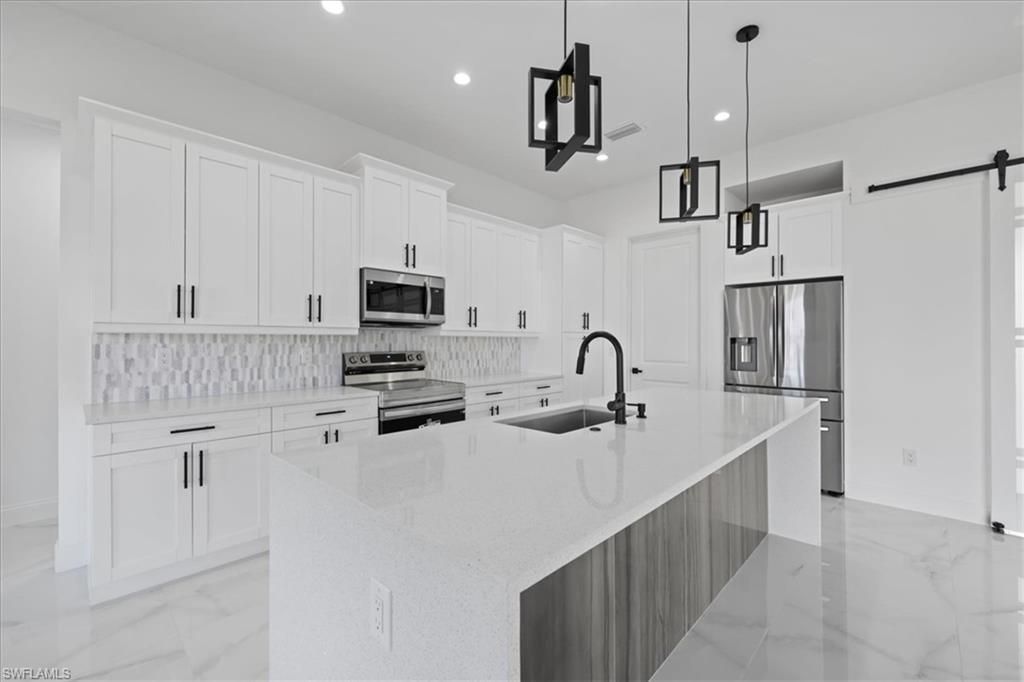 1501 NE 15th Ter, Cape Coral, FL 33909 Photo