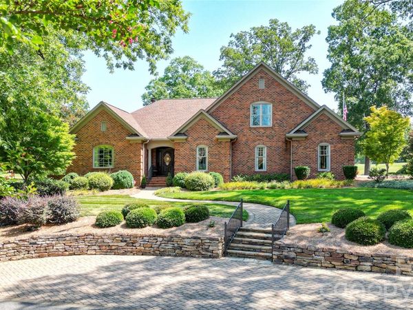 8 North Road Circle, Salisbury, NC 28144