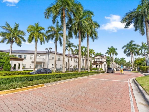 4301 SW 160th Ave, Unit 110, Miramar, FL 33027