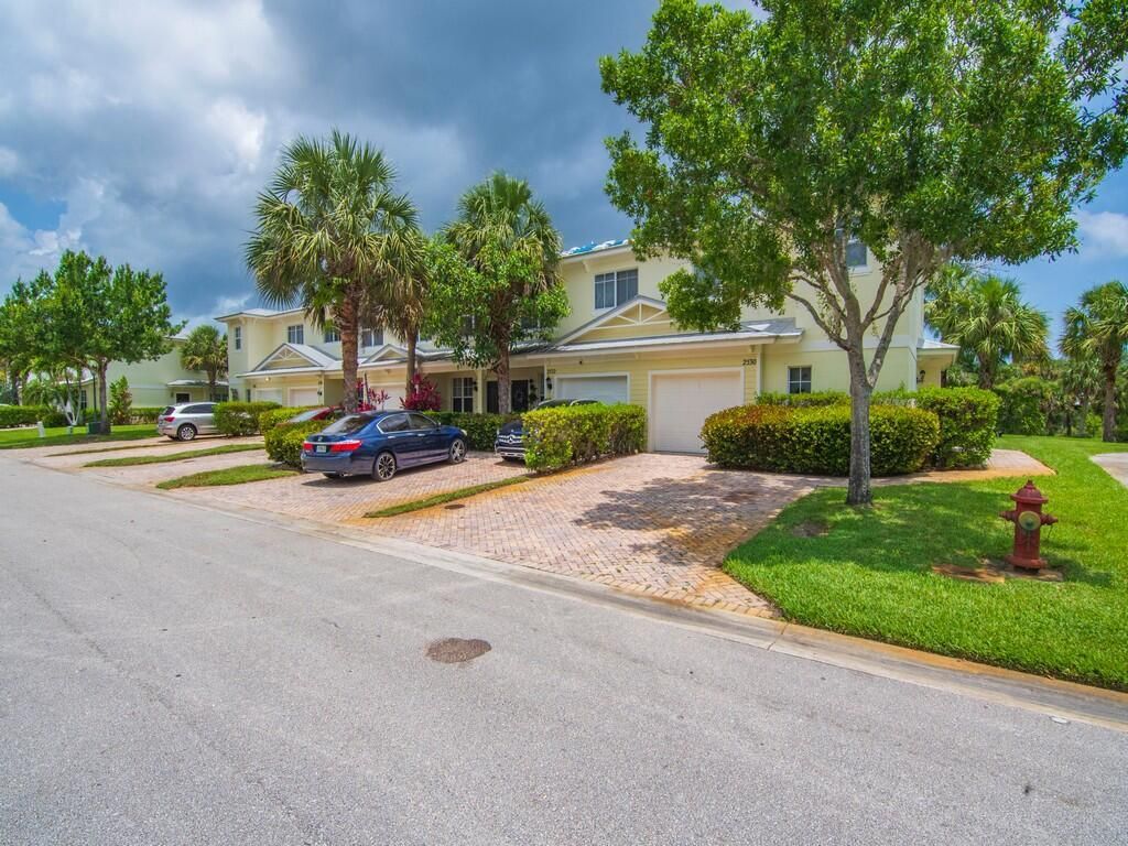 2536 Creekside Drive, Fort Pierce, FL 34981 Photo