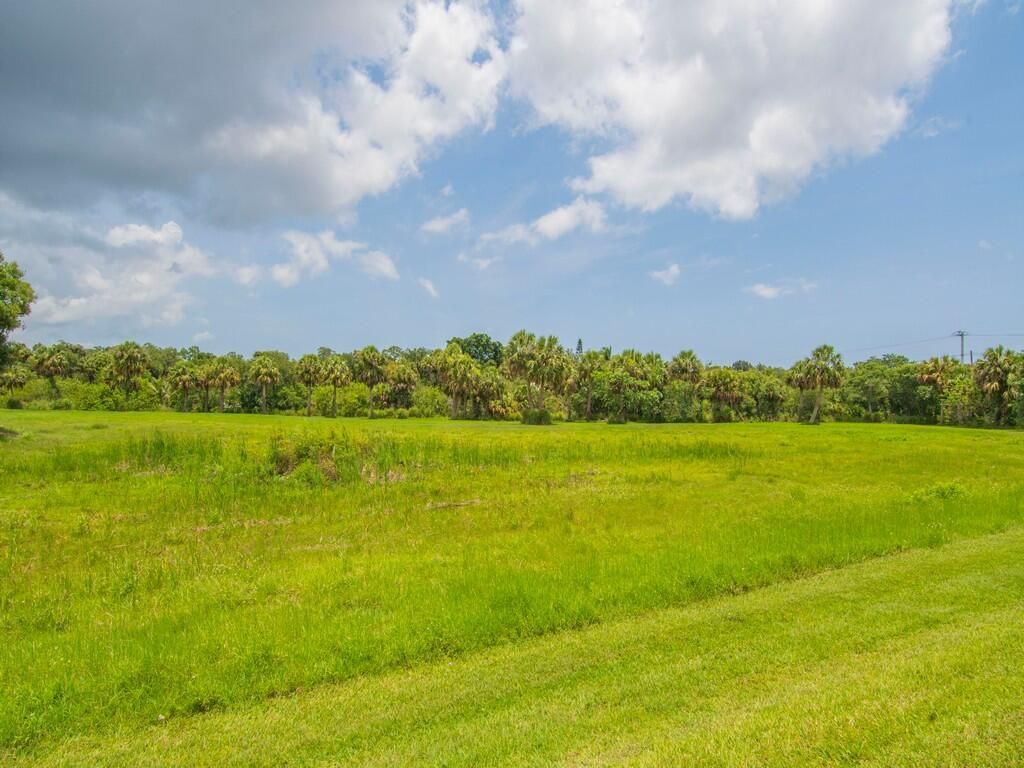 2536 Creekside Drive, Fort Pierce, FL 34981 Photo