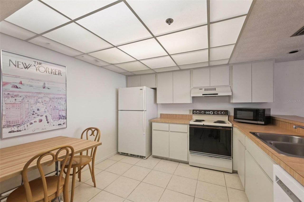 11 Sunset Drive, Unit 502, Sarasota, FL 34236 Photo