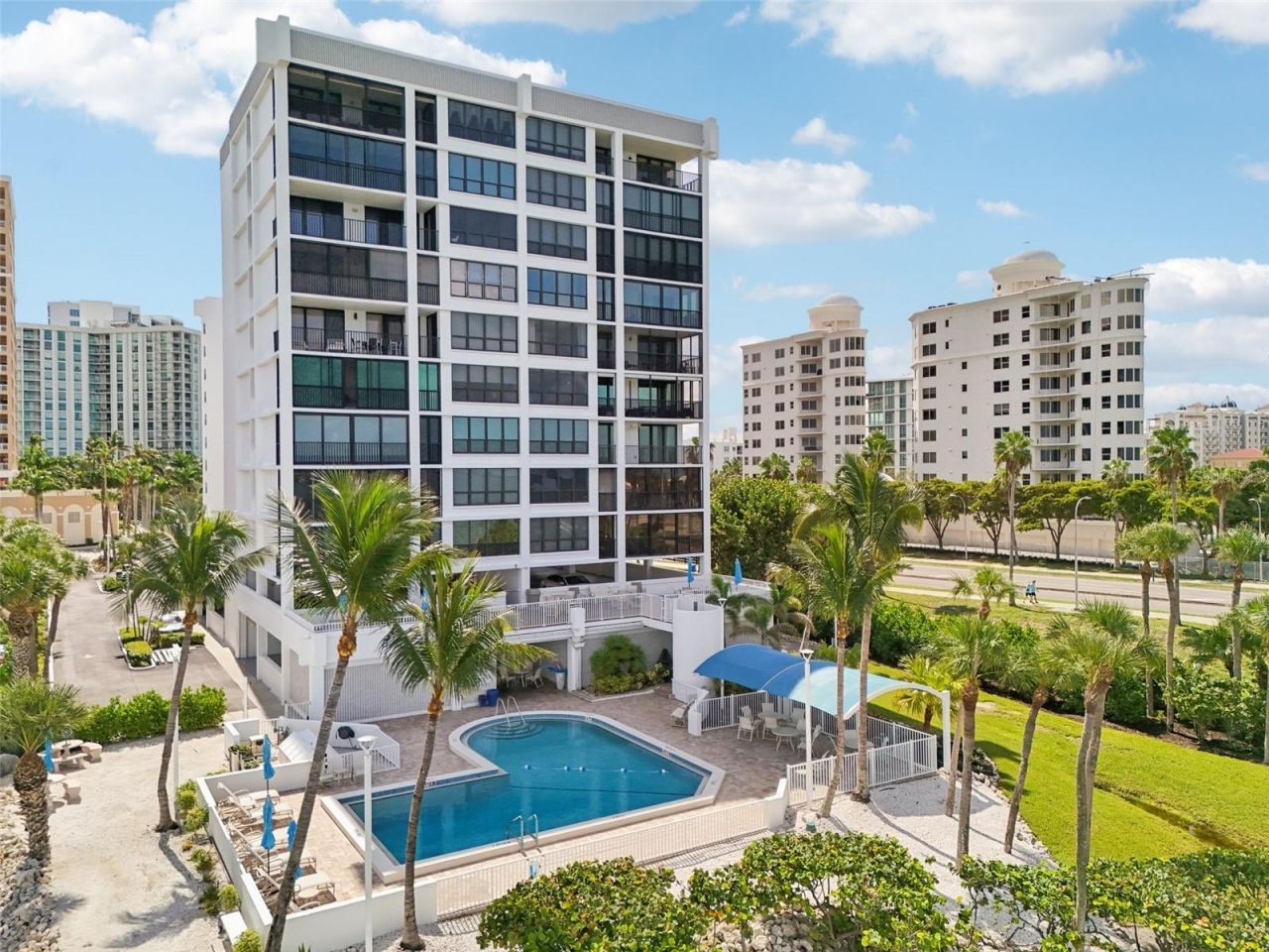 11 Sunset Drive, Unit 502, Sarasota, FL 34236 Photo