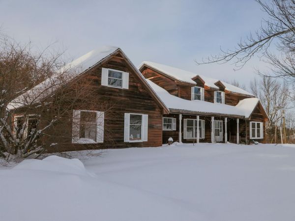 137 China Road, Albion, ME 04910