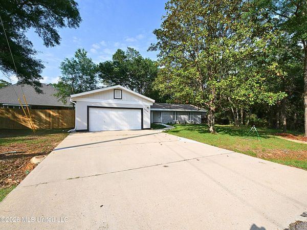 8820 Manoo Place, Diamondhead, MS 39525