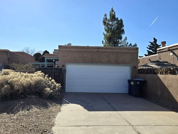 5613 Dustin Court NW, Albuquerque, NM 87120