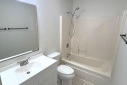 804 12th Ave. S photo 4