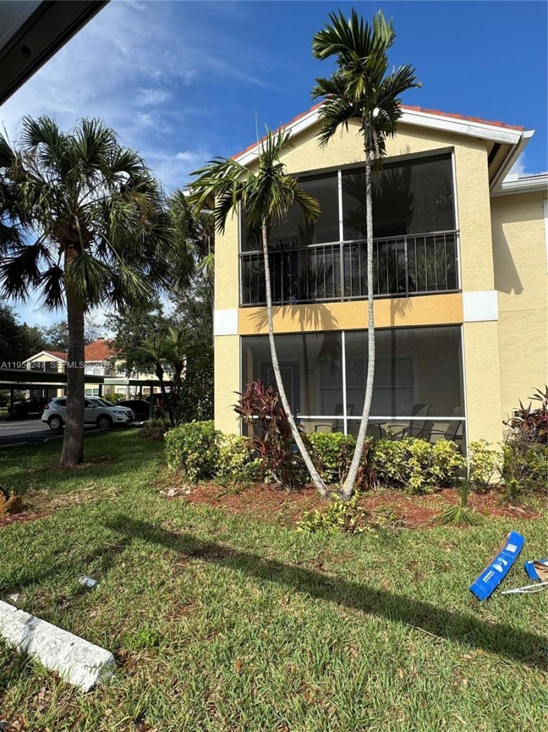 12630 Equestrian Cir, Unit 1815, Fort Myers, FL 33907 Photo