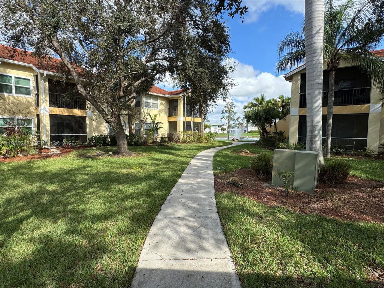 12630 Equestrian Cir, Unit 1815, Fort Myers, FL 33907 Photo