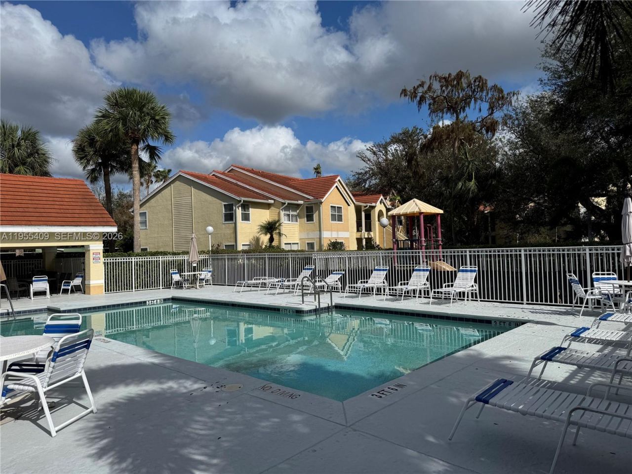 12581 Equestrian Circle, Unit 1010, Fort Myers, FL 33907 Photo