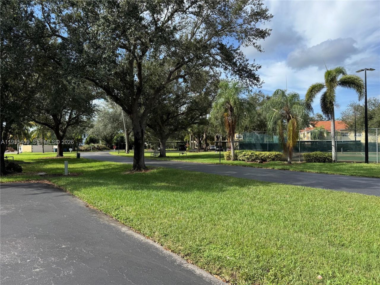 12581 Equestrian Circle, Unit 1010, Fort Myers, FL 33907 Photo