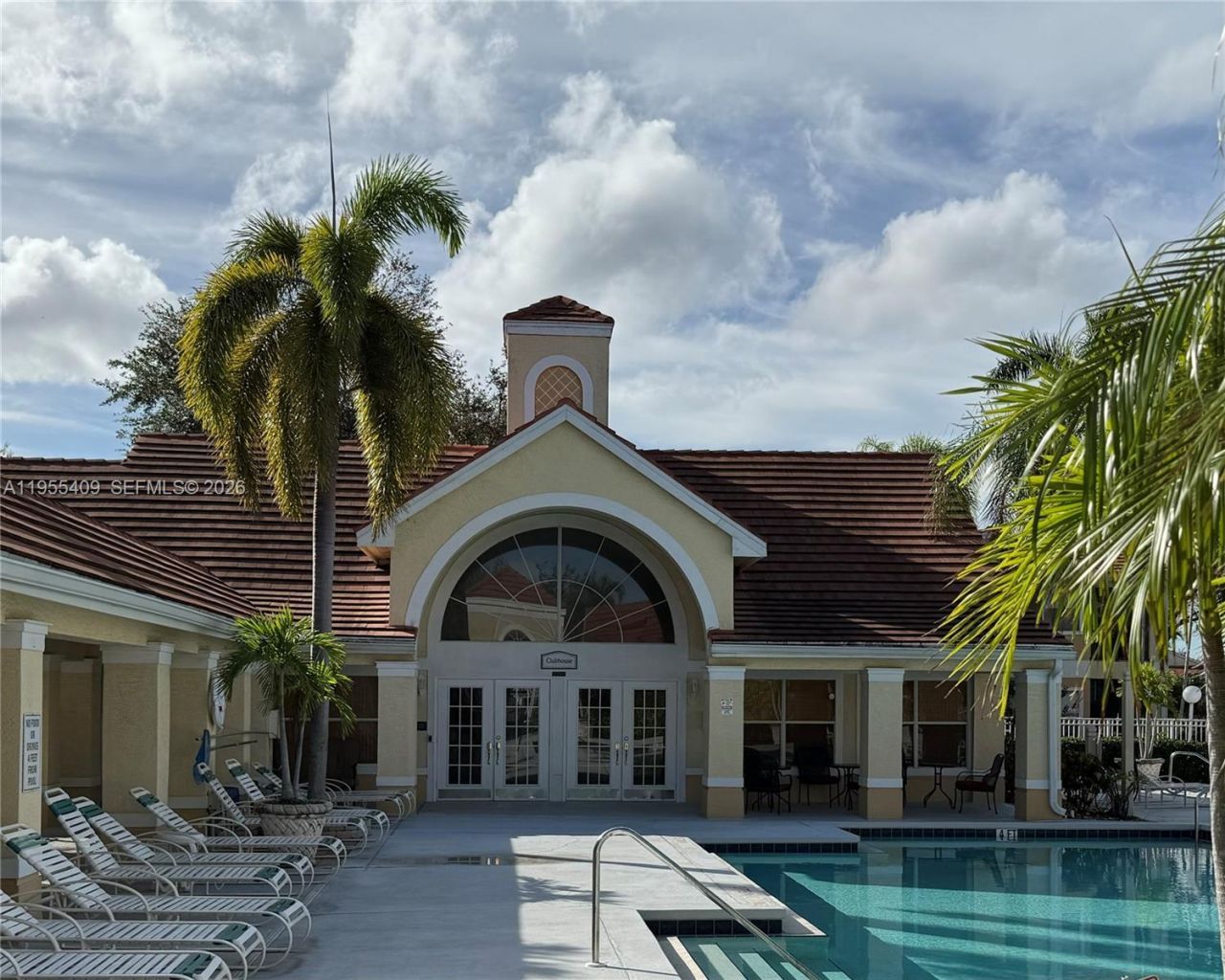 12581 Equestrian Circle, Unit 1010, Fort Myers, FL 33907 Photo