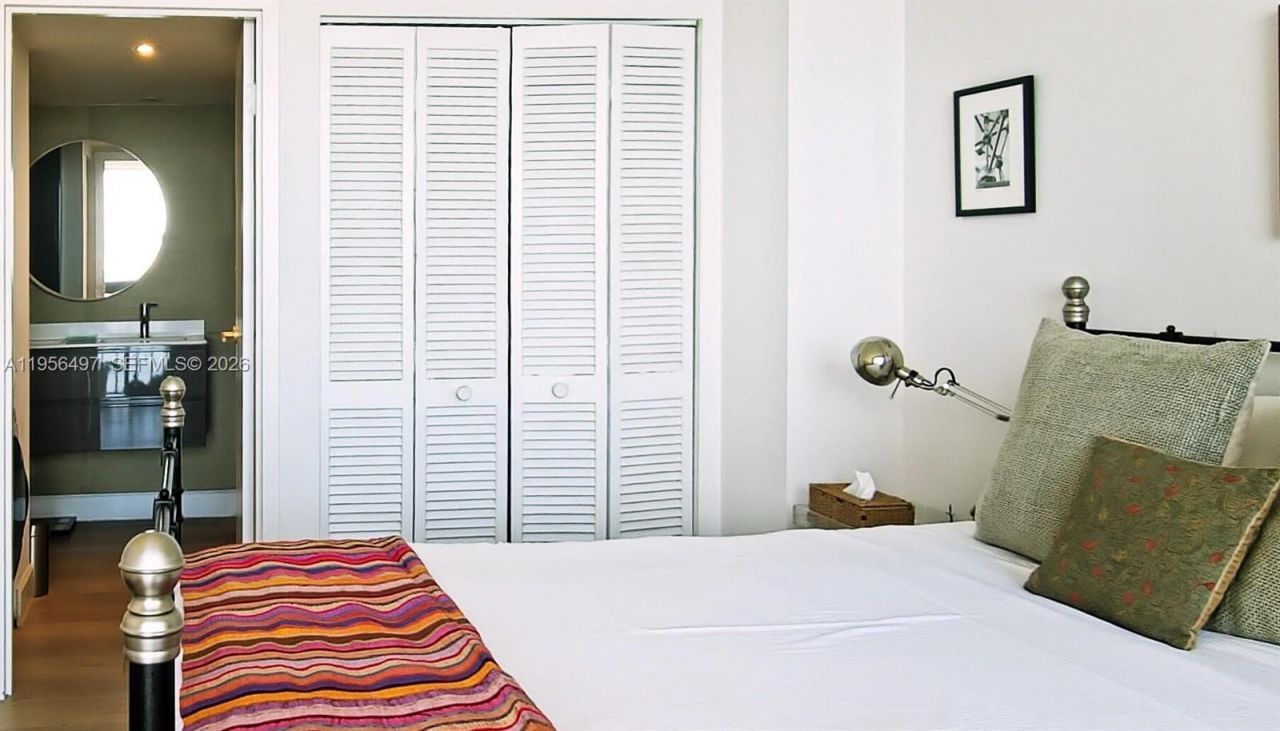 2333 Brickell Ave, Unit 1507, Miami, FL 33129 Photo