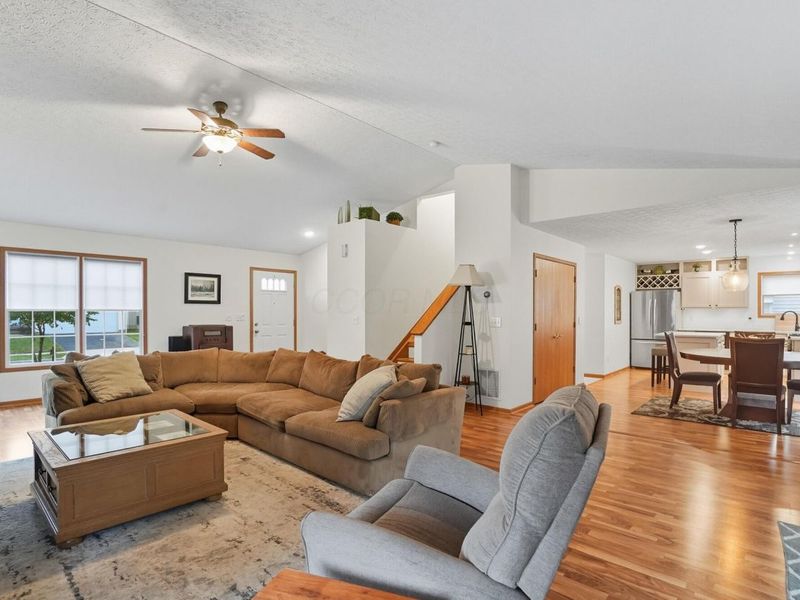 2309 Brookbank Drive, Grove City, OH 43123 Photo 7