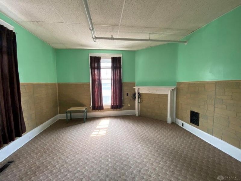 1215 E High Street, Springfield, OH 45505 Photo 38