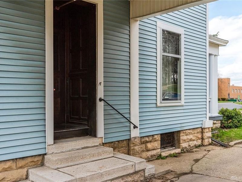 1215 E High Street, Springfield, OH 45505 Photo 4