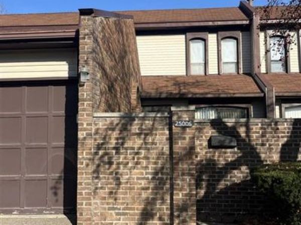25006 Chambley Drive, Southfield, MI 48034