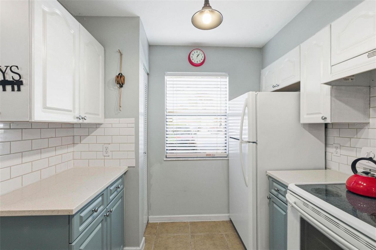 3001 58th Avenue S, Unit 105, Saint Petersburg, FL 33712 Photo