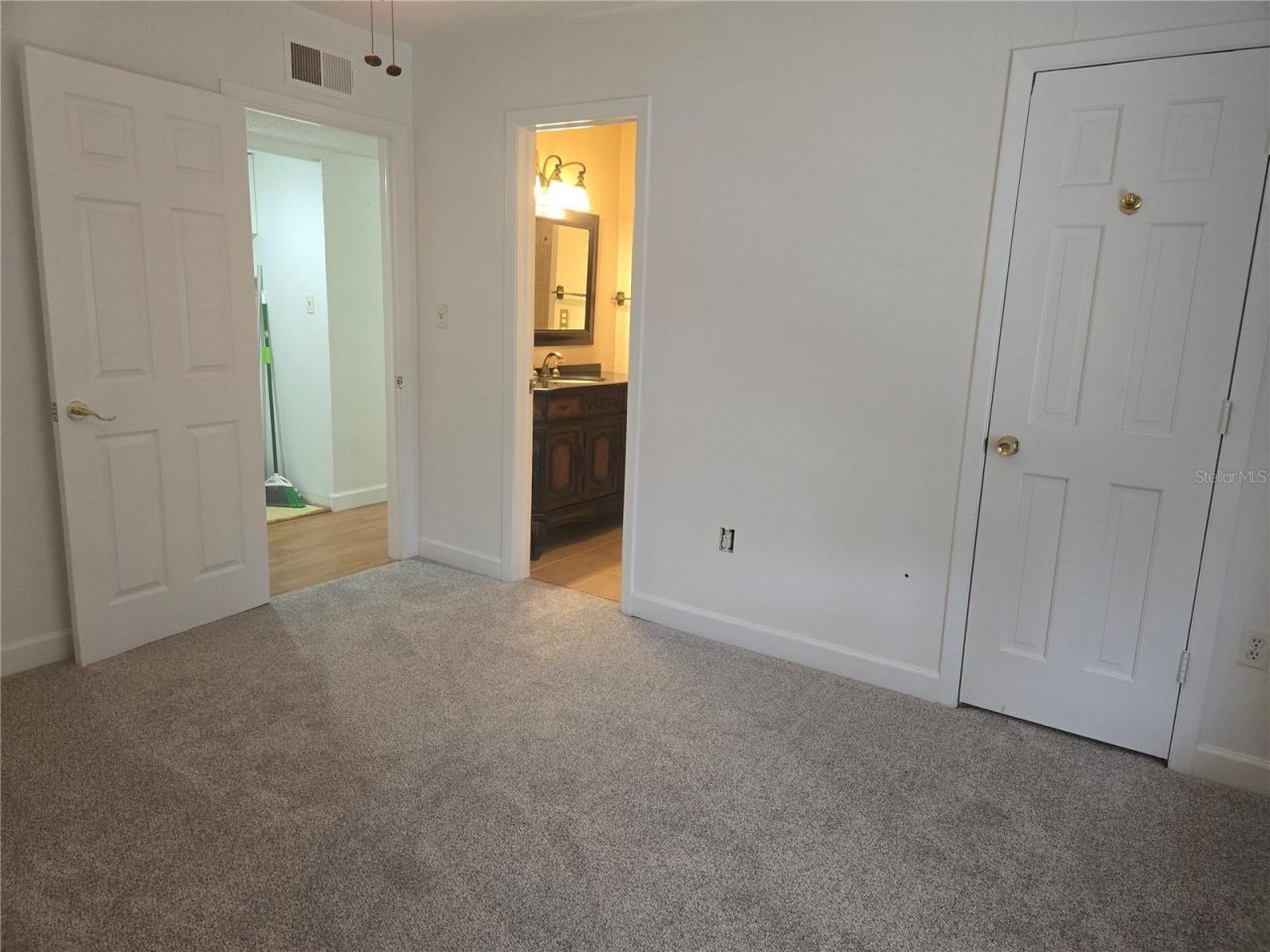 4105 38th Avenue S, Unit F, Saint Petersburg, FL 33711 Photo